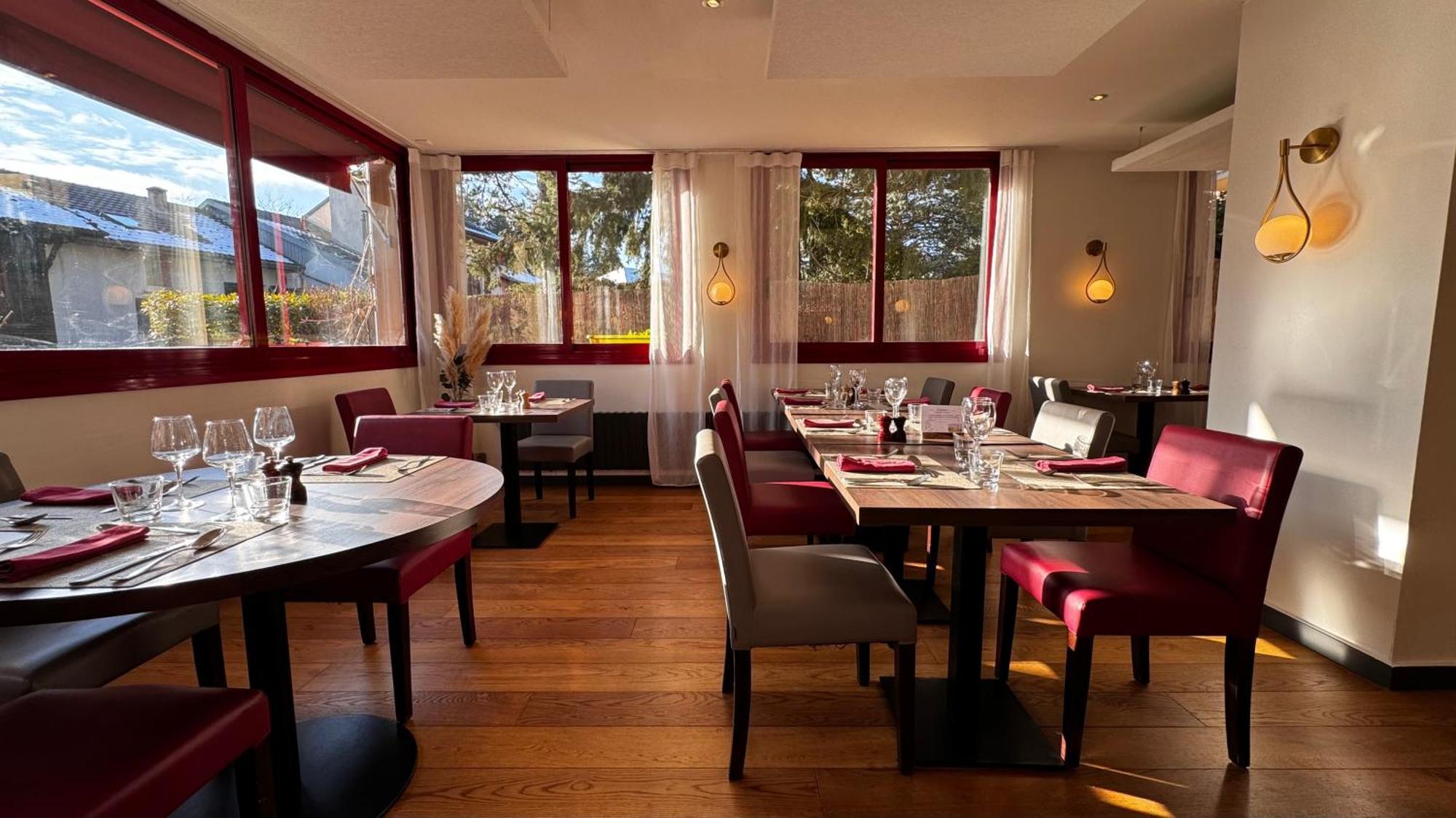 La Terrasse Fleurie, Logis, Hotel Et Restaurant Divonne-les-Bains Exterior foto